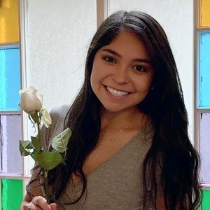 Meet your Posher, Lauren